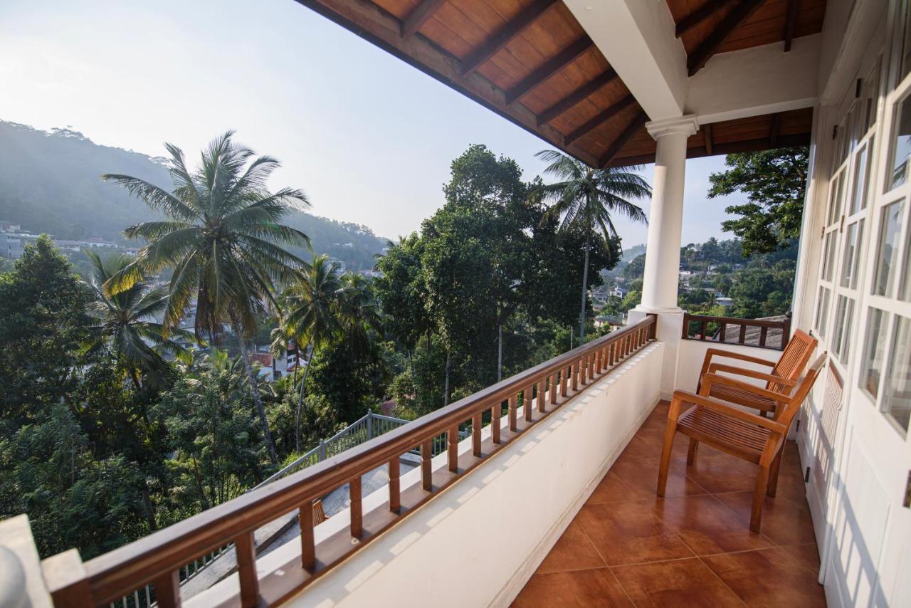 Bed and Breakfast Kingsman House Kandy Zewnętrze zdjęcie